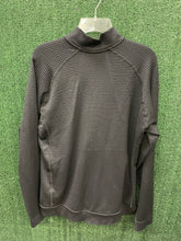 Load image into Gallery viewer, Lululemon Men’s XL
