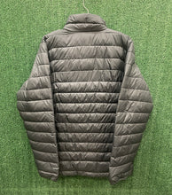 Load image into Gallery viewer, Columbia Men’s Small
