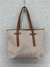 Load image into Gallery viewer, Fossil Felicity Signature Tote Handbag
