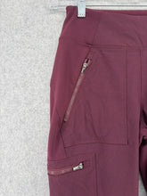 Load image into Gallery viewer, Athleta Headland Hybrid Cargo Tights
