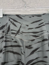 Load image into Gallery viewer, Athleta Athletic Leggings
