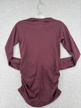 Load image into Gallery viewer, Athleta Long Sleeve
