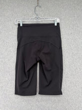 Load image into Gallery viewer, Athleta Workout Shorts
