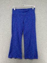 Load image into Gallery viewer, Athleta Capri Leggings
