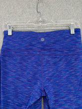 Load image into Gallery viewer, Athleta Capri Leggings
