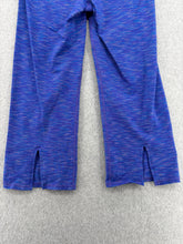 Load image into Gallery viewer, Athleta Capri Leggings
