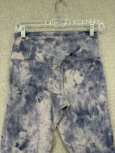 Load image into Gallery viewer, Lululemon Leggings
