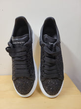 Load image into Gallery viewer, Alexander McQueen's size 9
